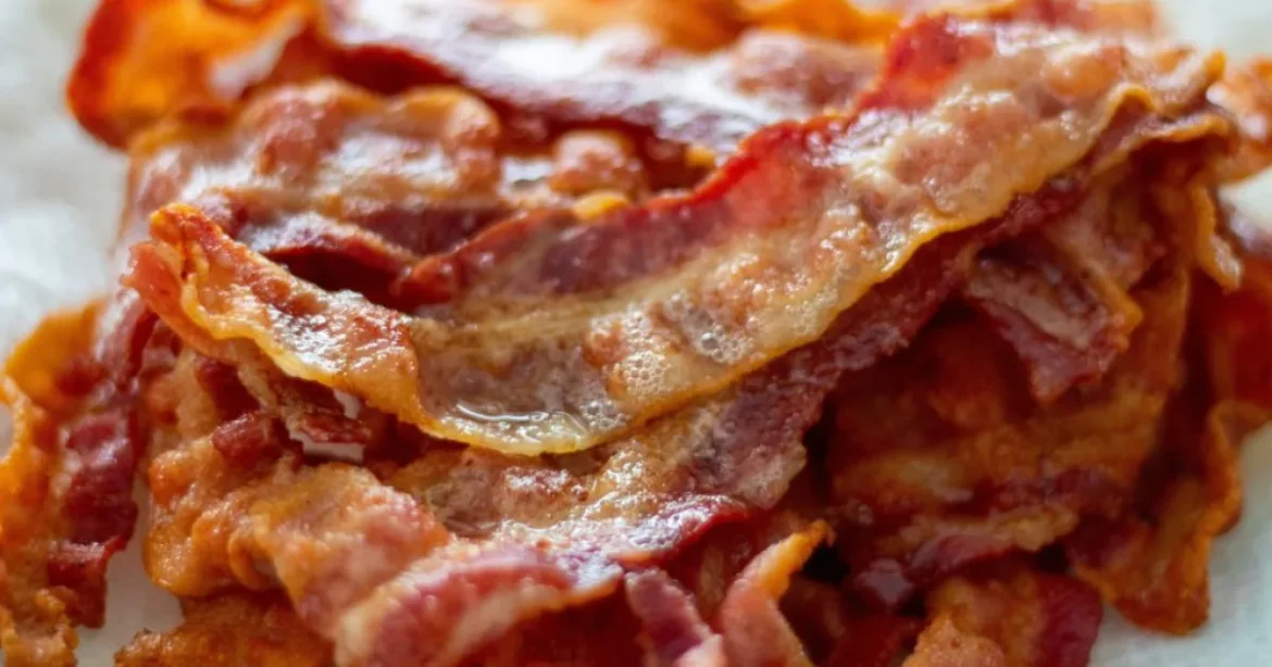 Elfelejtheted a serpenyőt: pár perc alatt ropogós lesz a bacon