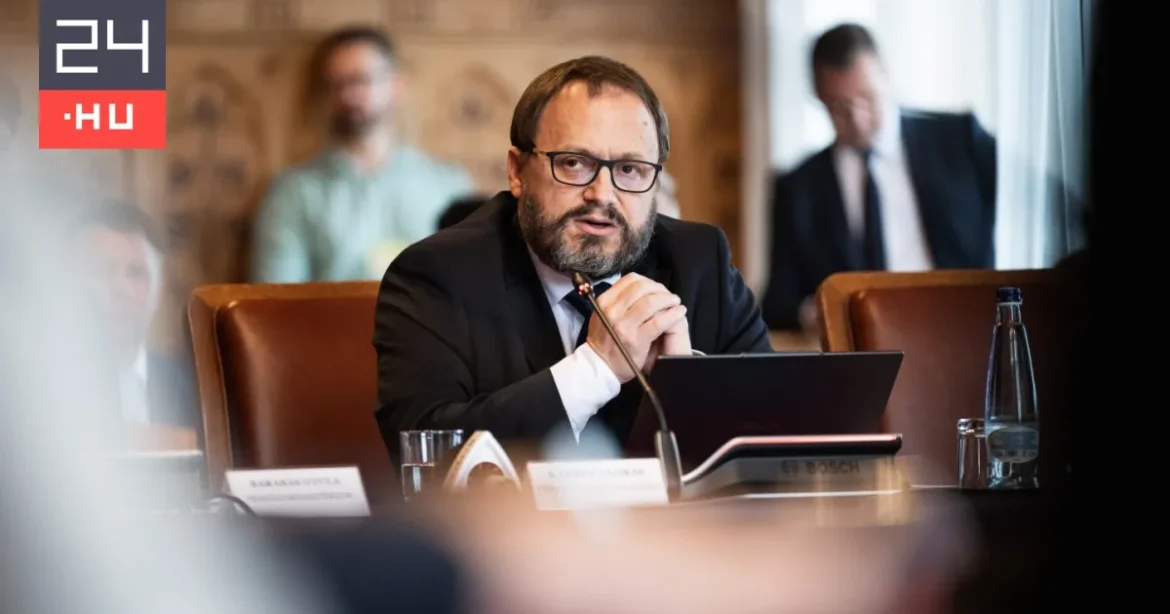 Kármán András visszaszólt Orbán Viktor miniszterelnöknek