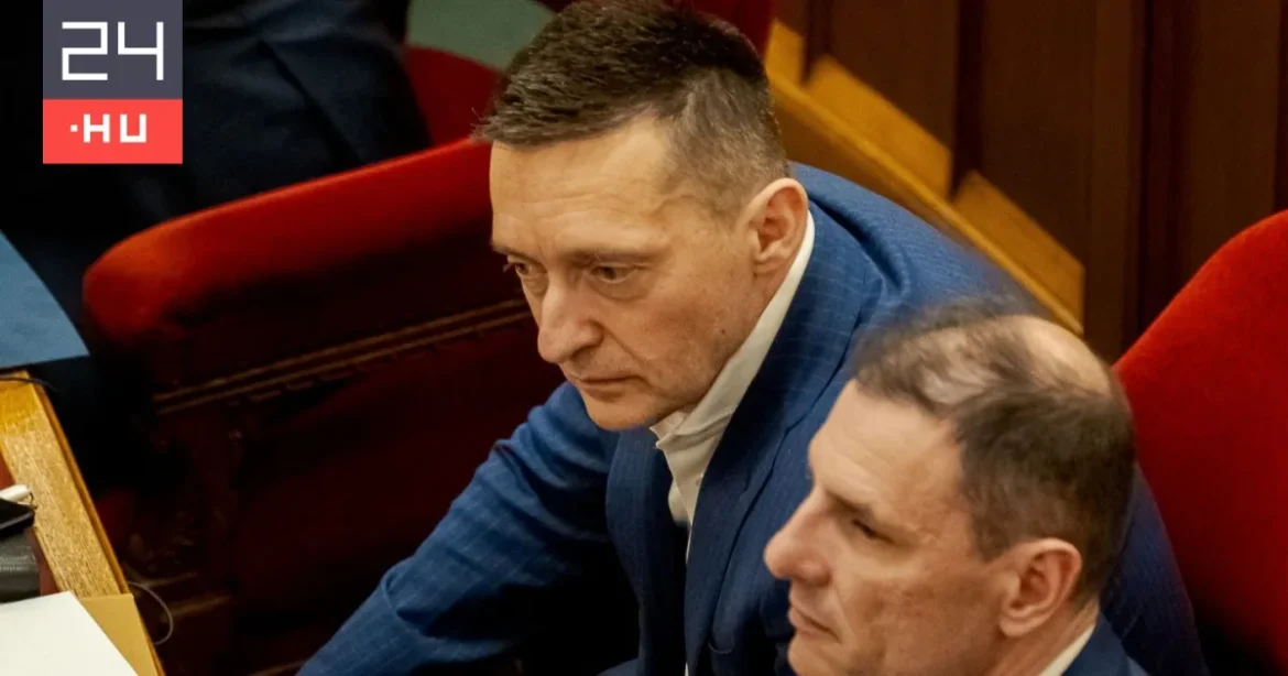 Toroczkai Rogánt és több korábbi minisztert is megcéloz