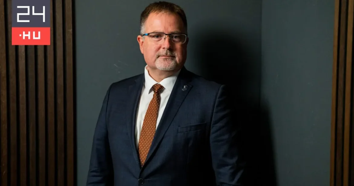 ÁSZ: támadás alatt a független intézmények