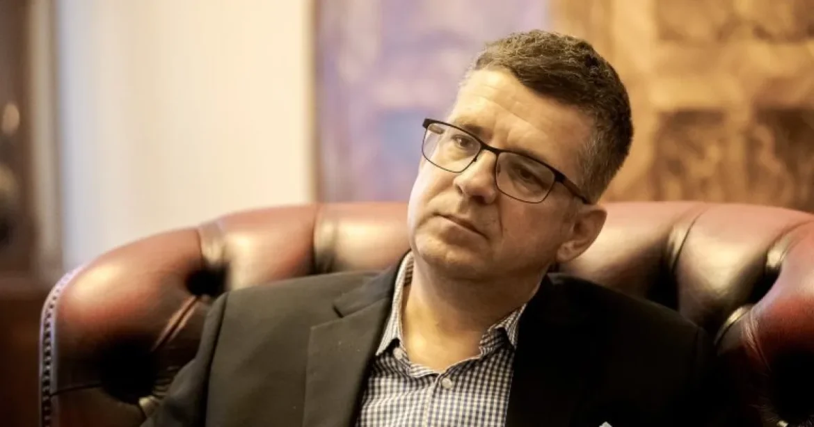 Az ügyvédi kamara elítéli a védő megfigyelését a Seszták-ügyben