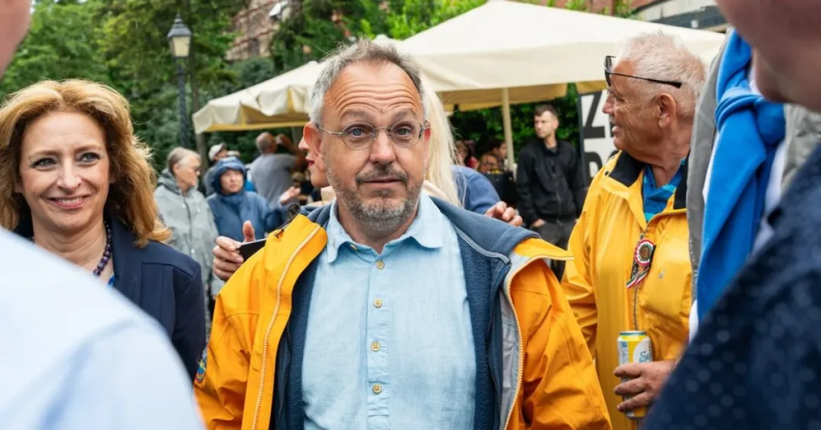 Bíróság hosszabbította meg Bús Balázs letartóztatását az NKA-ügyben