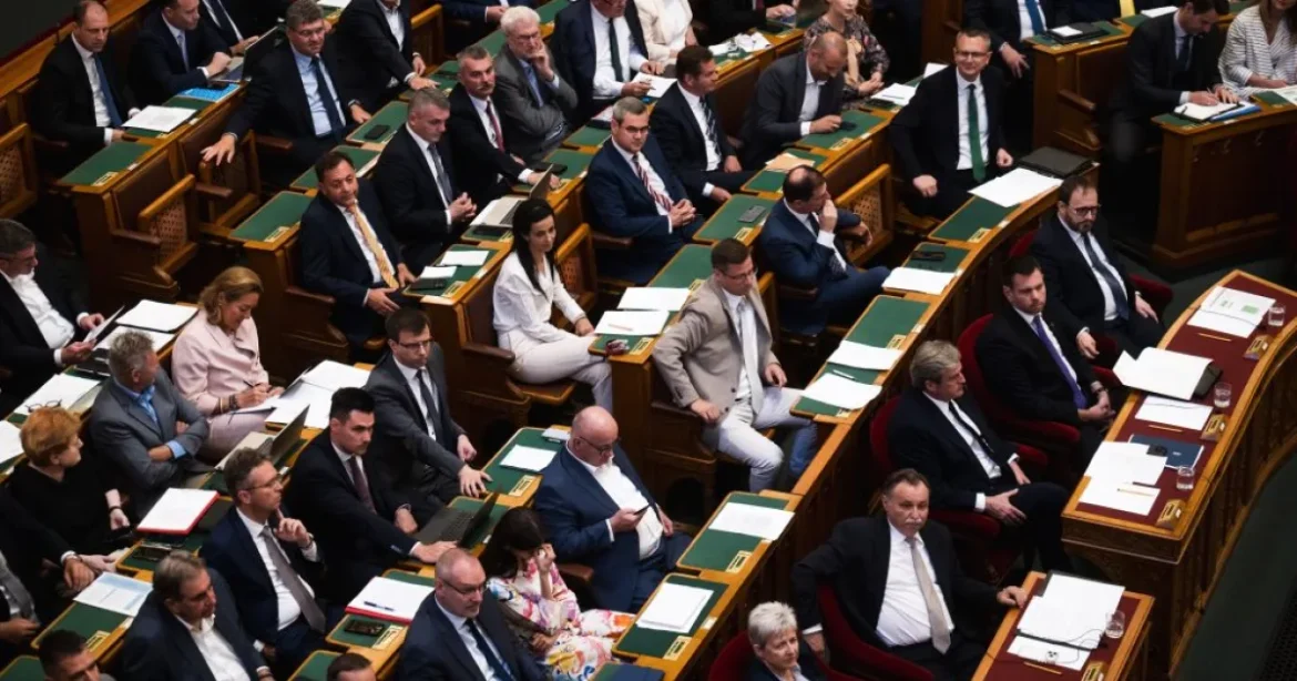 Fidesz és KDNP három törvénymódosítást támad az Alkotmánybíróságon