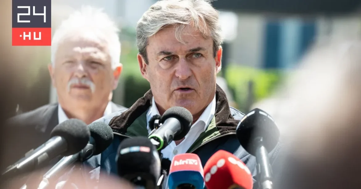 Kapitány István nem mondott le és nem is fog