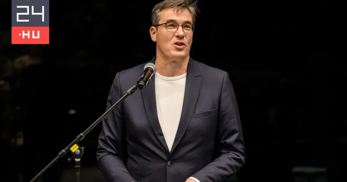 Karácsony megsérült, kórházba szállították