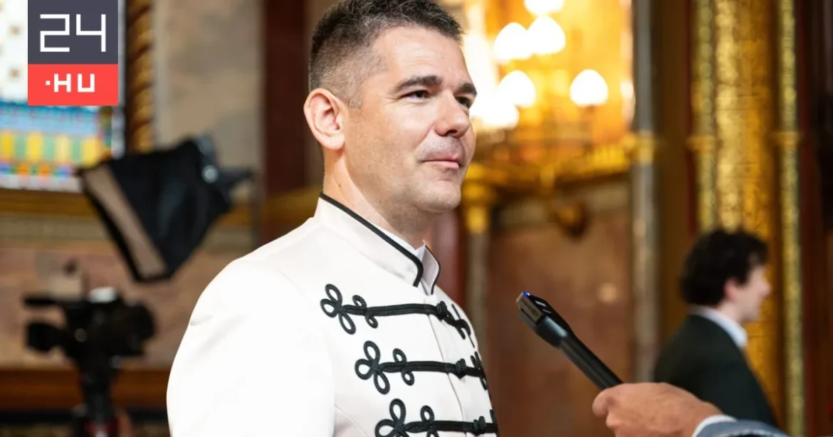 Novák: Valós-e, hogy rendőrhiány miatt egynapos képzésű polgárőr jön a 112-re?