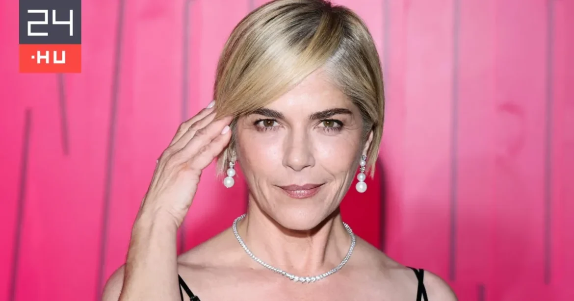 Rendőrnőt és ápolónőt is megrúgott Selma Blair, vádat emeltek ellene