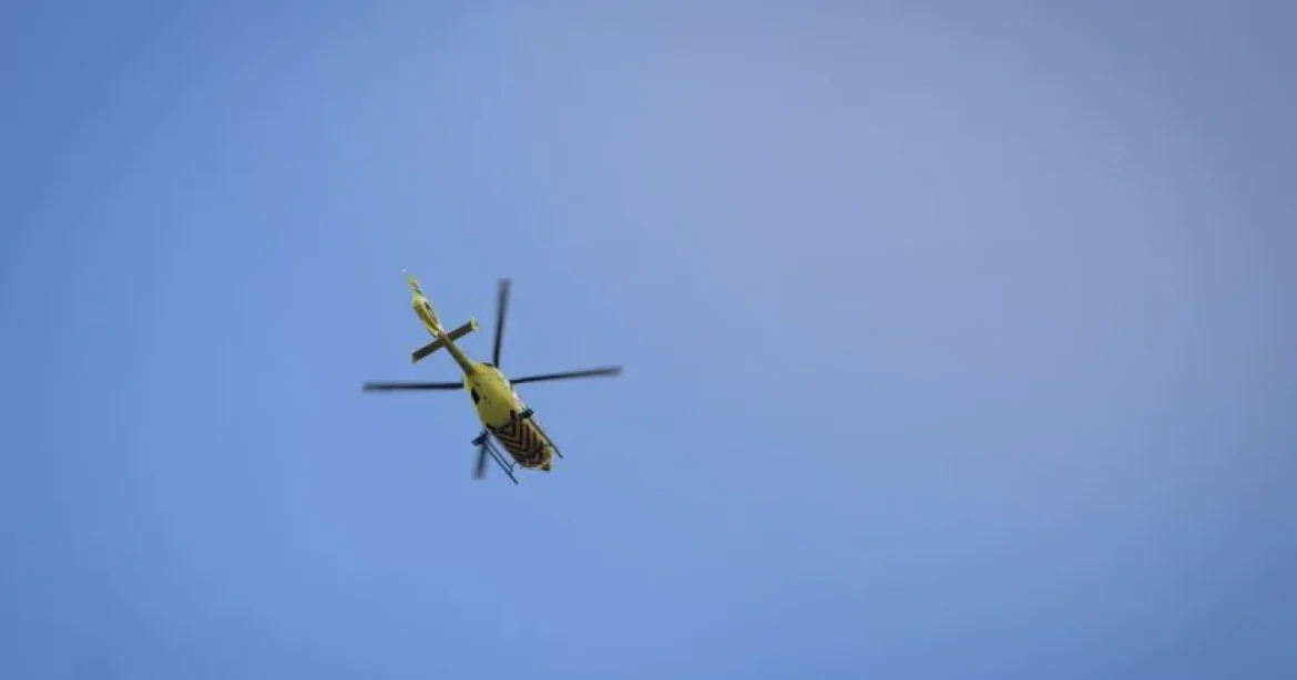 Soproni középiskolást vitt kórházba a mentőhelikopter testnevelés órán esett össze