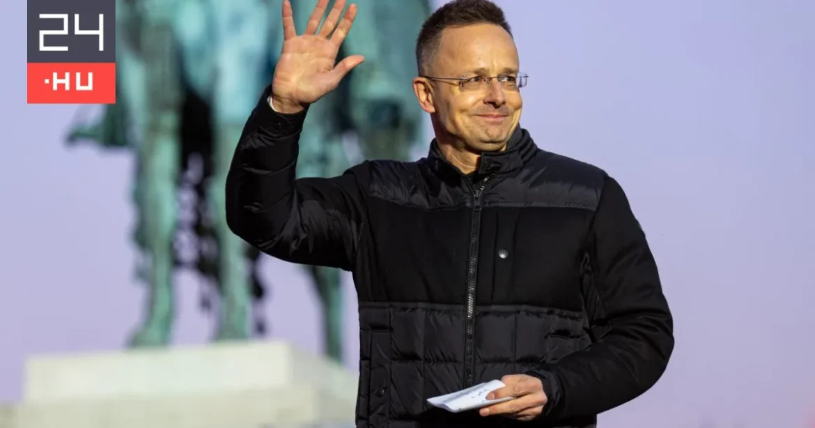 Szijjártó Pétert hétfőn hallgatja meg a Nemzetbiztonsági Bizottság