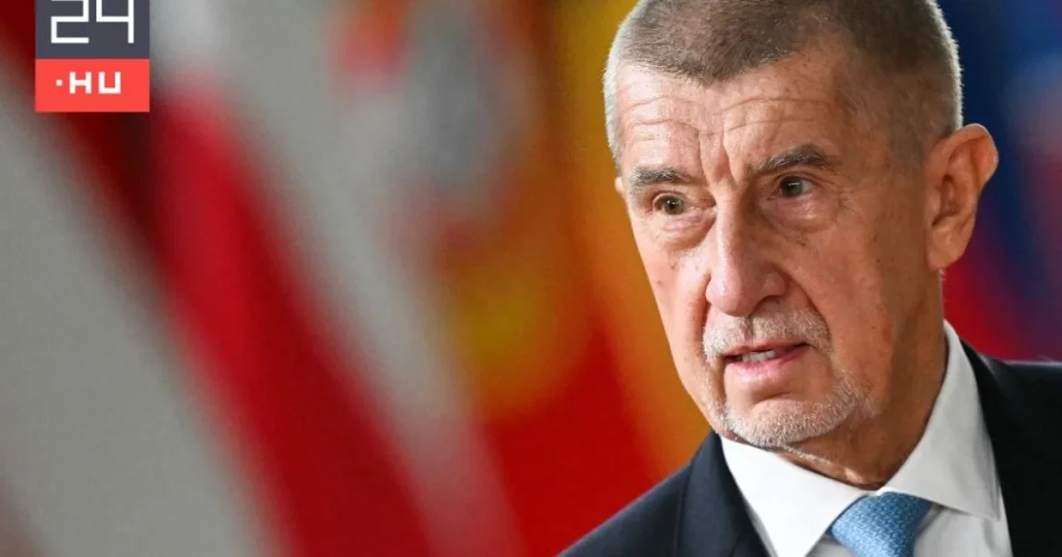 Tízezrek tüntettek Prágában a közmédia függetlenségéért