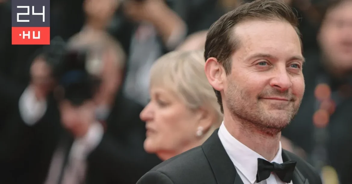 Tobey Maguire a válása után nem sokkal volt feleségét és annak új férjét is összeadta