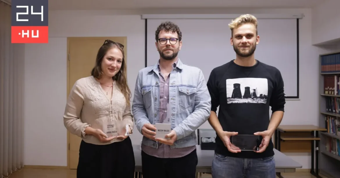 Varga Zsuzsa újságíró kapta a Szentkirályi Balázs-díj egyik emlékplakettjét